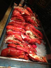 LOBSTER BUFFET