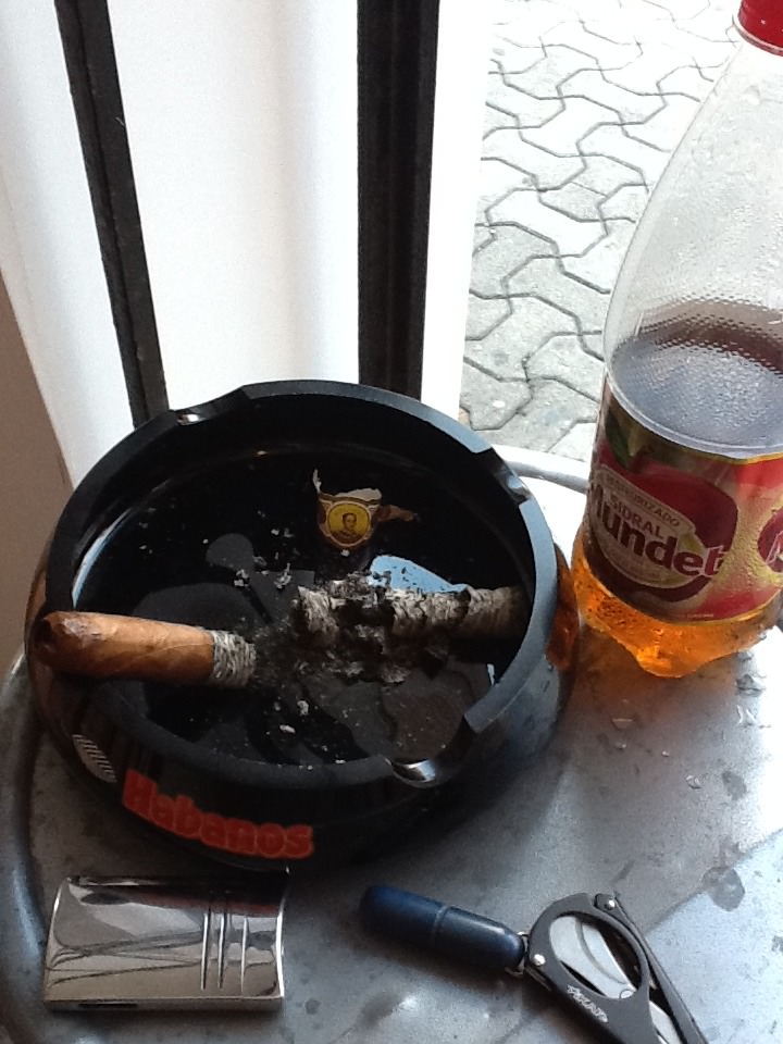 Cigar Review Competition Bolivar Corona Gigantes LIVE REVIEW Cigar