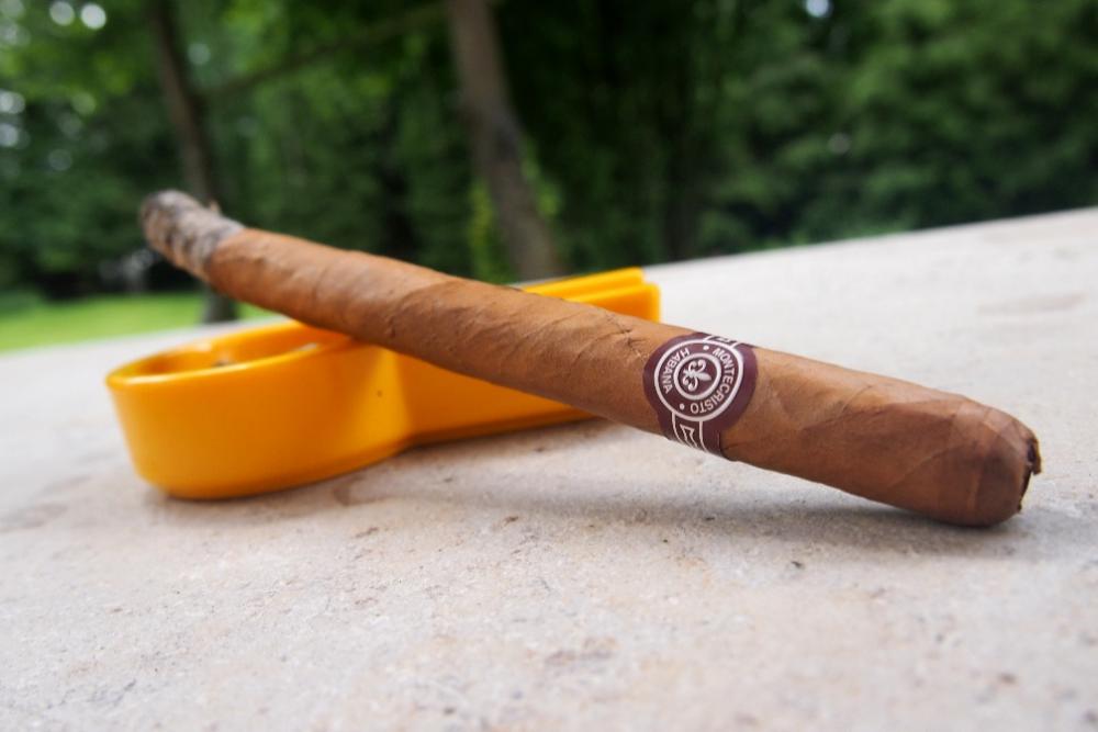 Montecristo_Esp_02_small.jpg