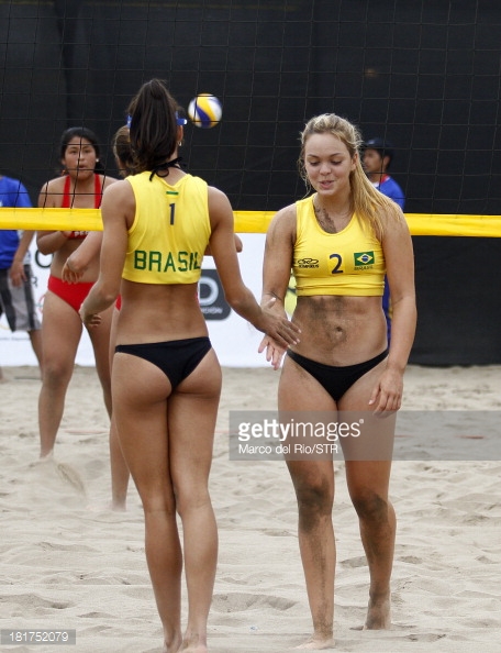womens volleyball 2.jpg