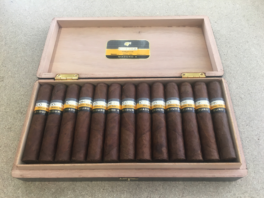 Lot 8 Cohiba Maduro 5 magicos .jpg