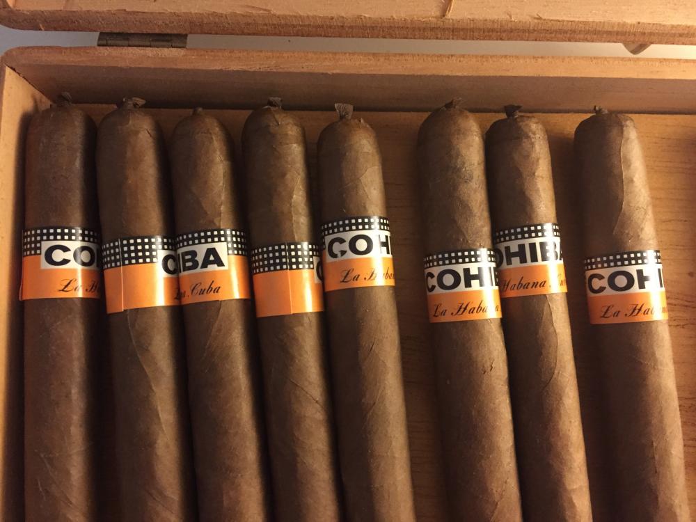 Cohiba_Coronas_Esp_02.thumb.jpg.1c0e06c8d7bec30ec44a1da49f689a95.jpg