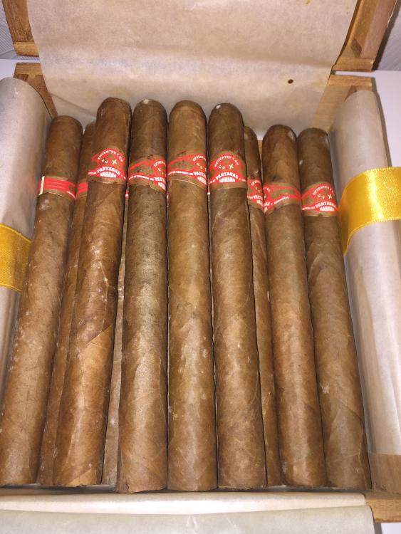 Partagas_898_01.thumb.jpg.17013864a1aee15266f43fb36698ea12.jpg