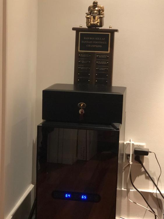 humi trophy.jpg