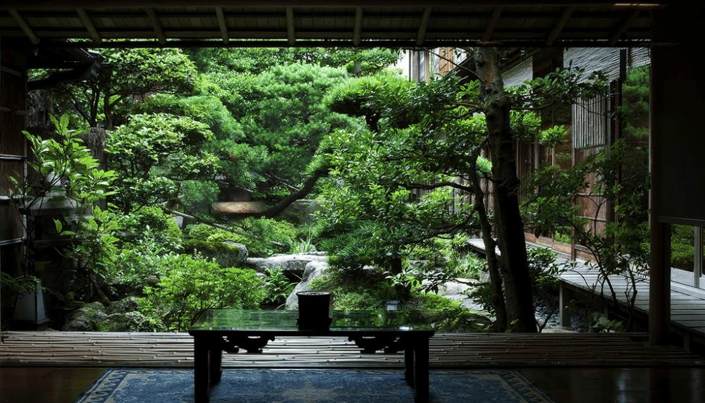 Nishimuraya-Honkan-ryokan-Kinosaki-Onsen-Japan-garden-large.jpg