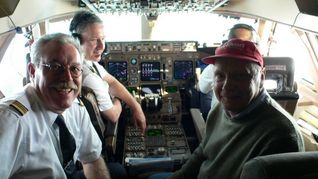 5accc10ca01c9_ninopictures002nikilauda.jpg.eaf669dad444356839e26ae3aa5abe4e.jpg