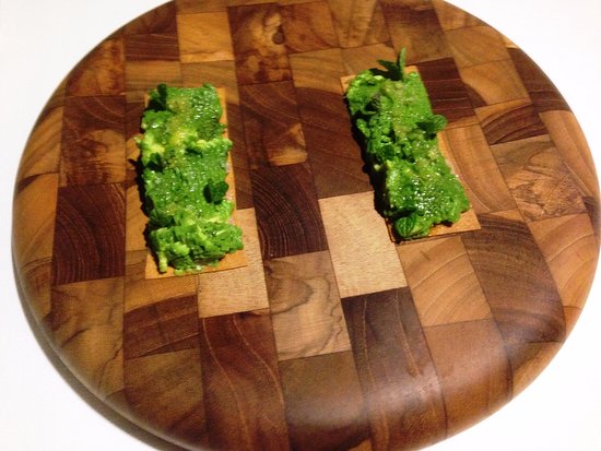 smashed-avo-on-toast.jpg.2f45228bfdd08f473dc6cb2f67c72792.jpg