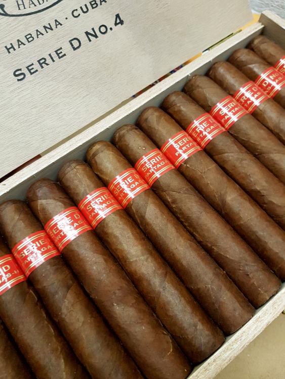 Partagas Serie D number 4 PSP JUL 18.jpg