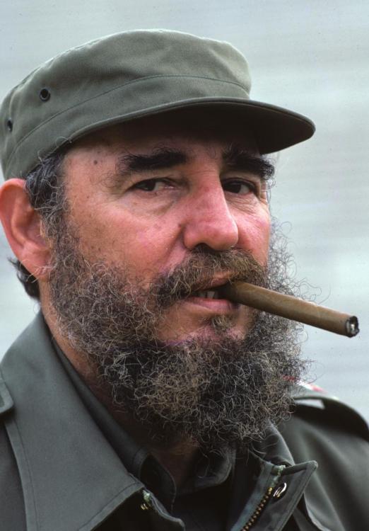 historical-photos-pt8-fidel-castro-cohiba-cigar-cuba-1984.thumb.jpg.78f769a7b1bba01af7c3b76b86bc5b23.jpg