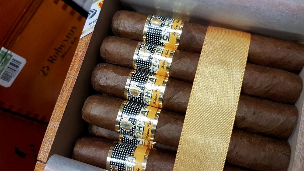 Cohiba Robusto PSP FEB 18.jpg