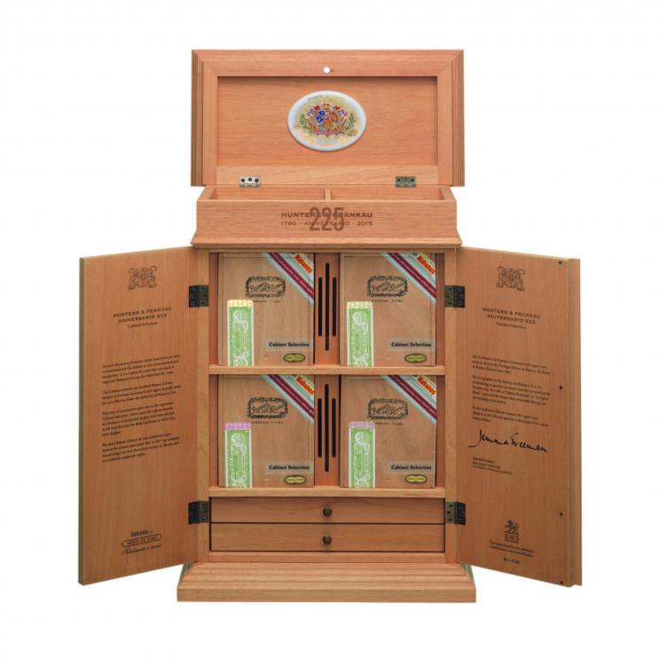 Ramon-Allones-Hunters-Frankau-Aniversario-Humidor-3.jpg