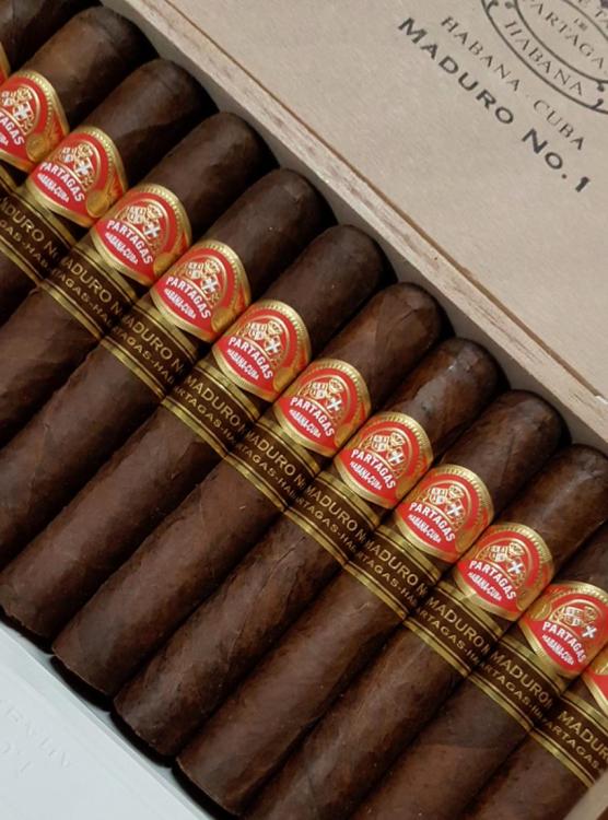 Partagas Maduro Number 1 HQ NOV 17 .jpg