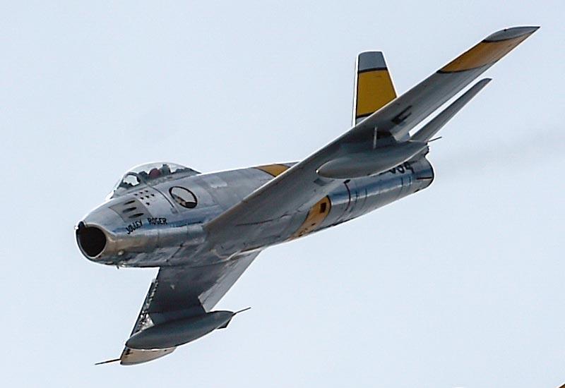 northamerican-f86-sabre_32.jpg.9a0555924f8584d9585d190aeaefc42d.jpg