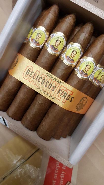 Bolivar Belicoso Finos HQ OCT 17 .jpg