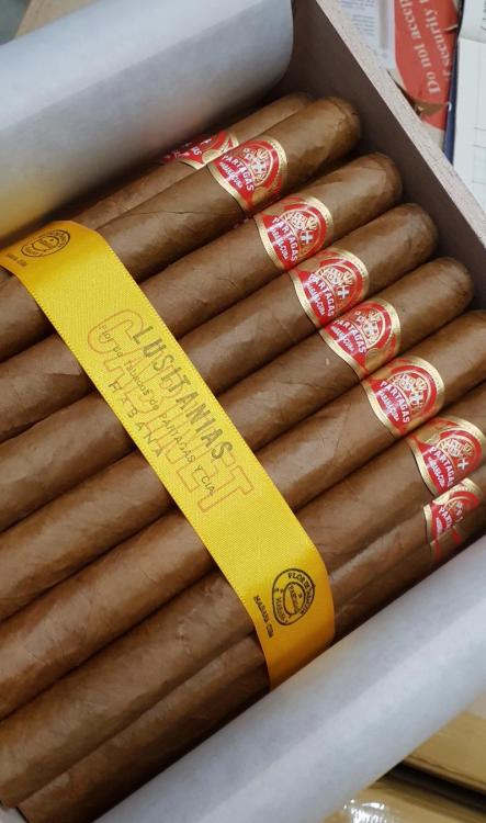 Partagas Lusitania 50 cab.jpg