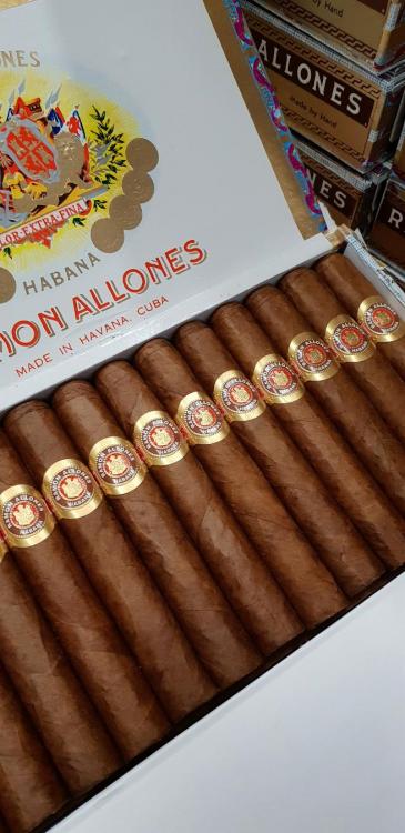 Ramon Allones Small Club corona JAN 19.jpg