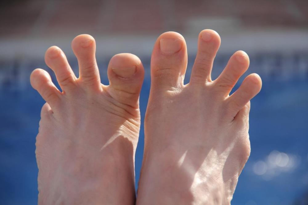 1495116321_KensFeet.thumb.jpg.b63bb369a938cd52173f846b417f8429.jpg