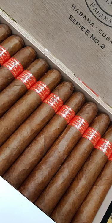 Partagas Serie E2..jpg