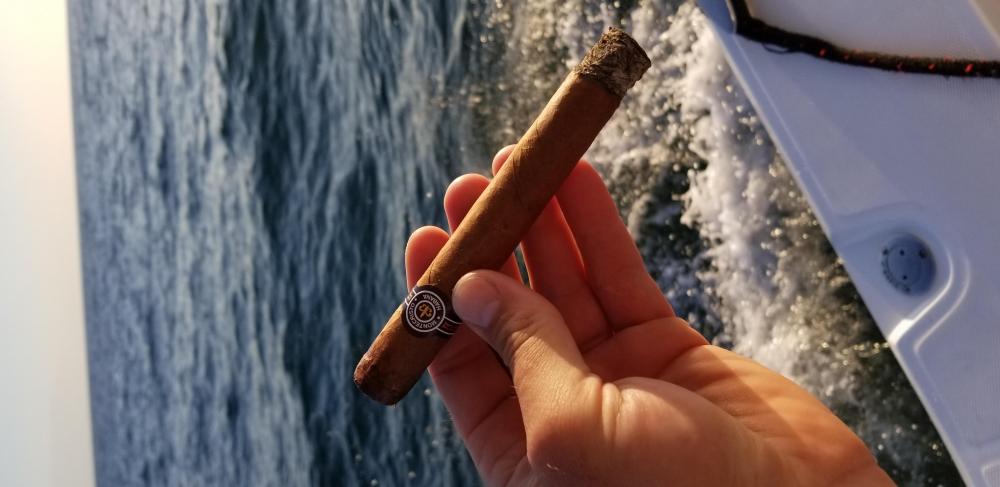 Cigar 2.jpg