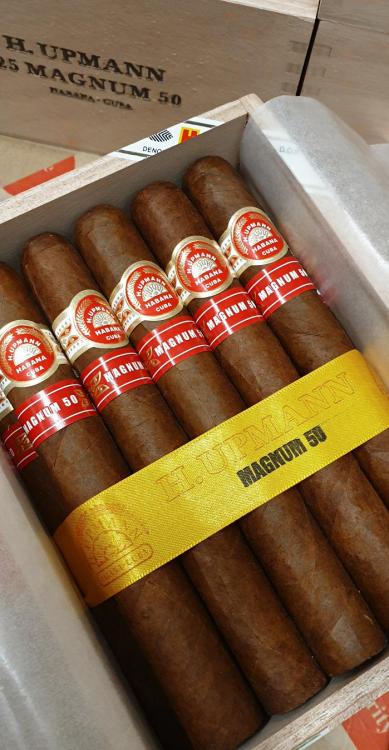 H. Upmann Magnum 50 PSP MAY 19.jpg