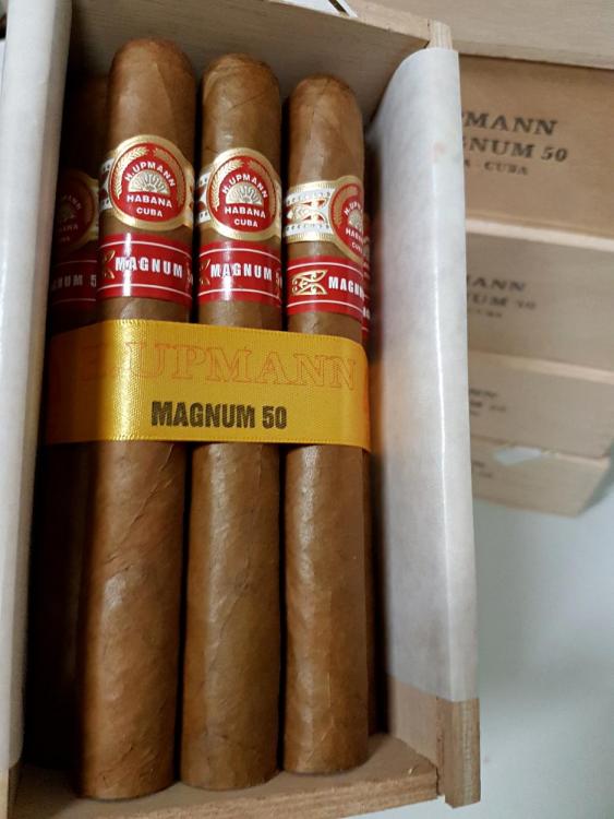 H. Upmann Magnum 50 HQ 10 MAY 18.jpg