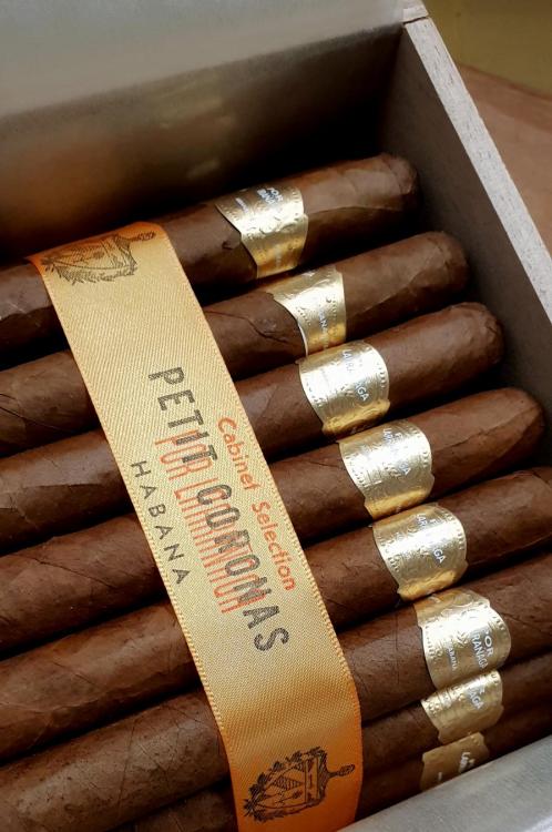 Por Larranaga Petit Corona PSP MAY 19.jpg