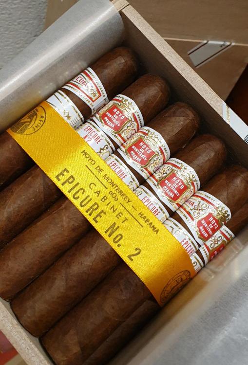 Hoyo De Monterrey Epicure Number 2 PSP JUN 19.jpg