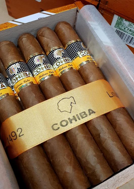 Cohiba siglo II HQ OCT 18 .jpg