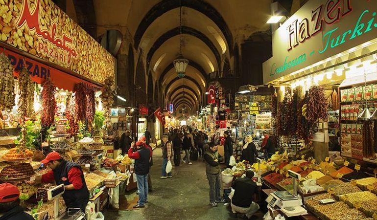 medium_istanbul_spice_market_interior2.jpg