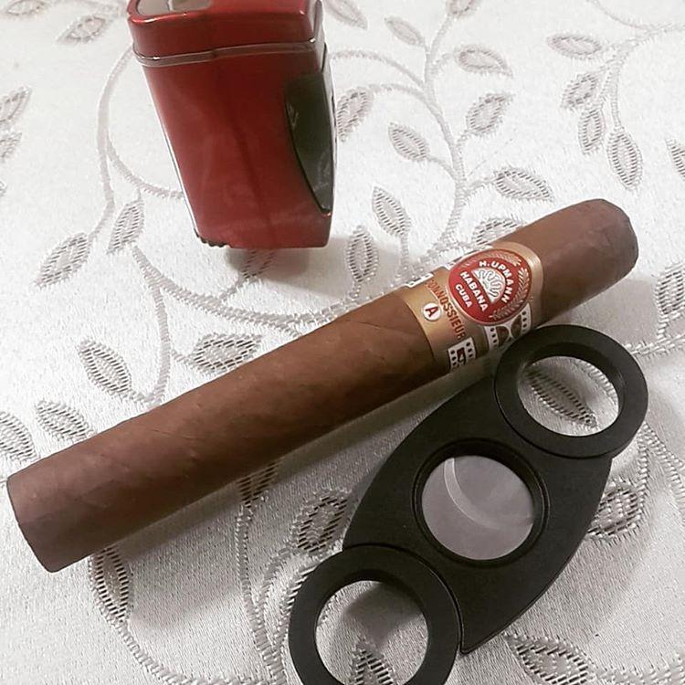 H. Upmann Connoisseur A