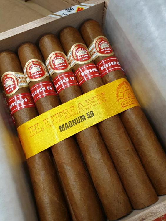 H. Upmann Magnum 50 PSP AGO 19.jpg