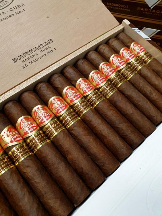 Partagas Maduro Number 1 PSP AGO 19.jpg