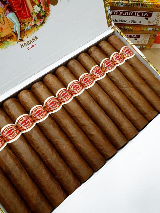 Romeo y Julieta Exhibicion Number 4 PSP OCT 19.jpg