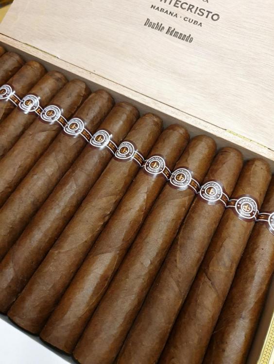 Montecristo Double Edmundo PSP NOV 19.jpg