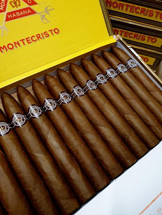 Montecristo Number 2 PSP JUL 19  (1).jpg
