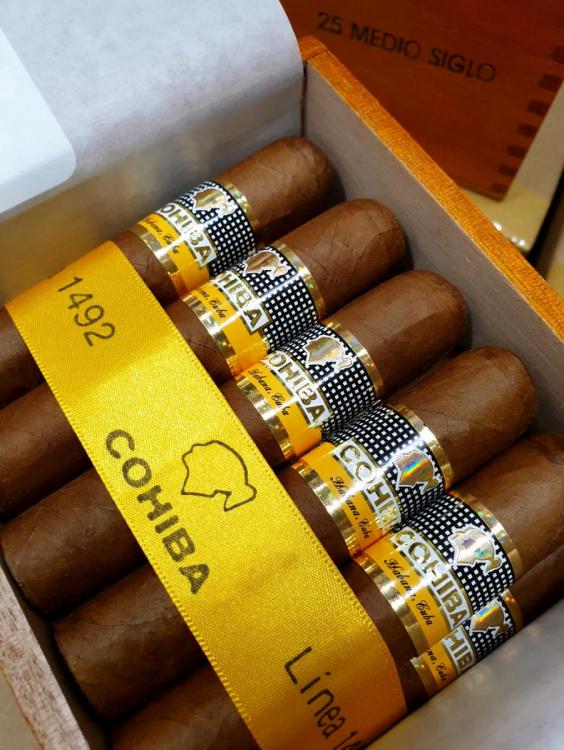 Cohiba Medio Siglo PSP NOV 19.jpg