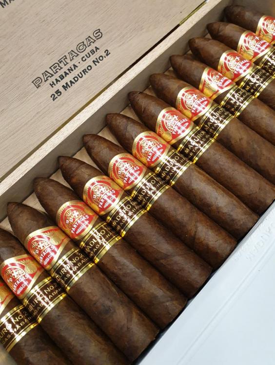Partagas maduro Number 2 PSP JAN 20.jpg