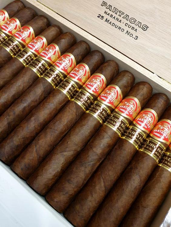 Partagas maduro Number 3 PSP JAN 20.jpg