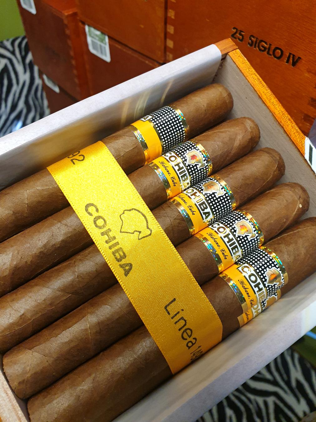 Cohiba Siglo IV PSP MAY 20.jpg