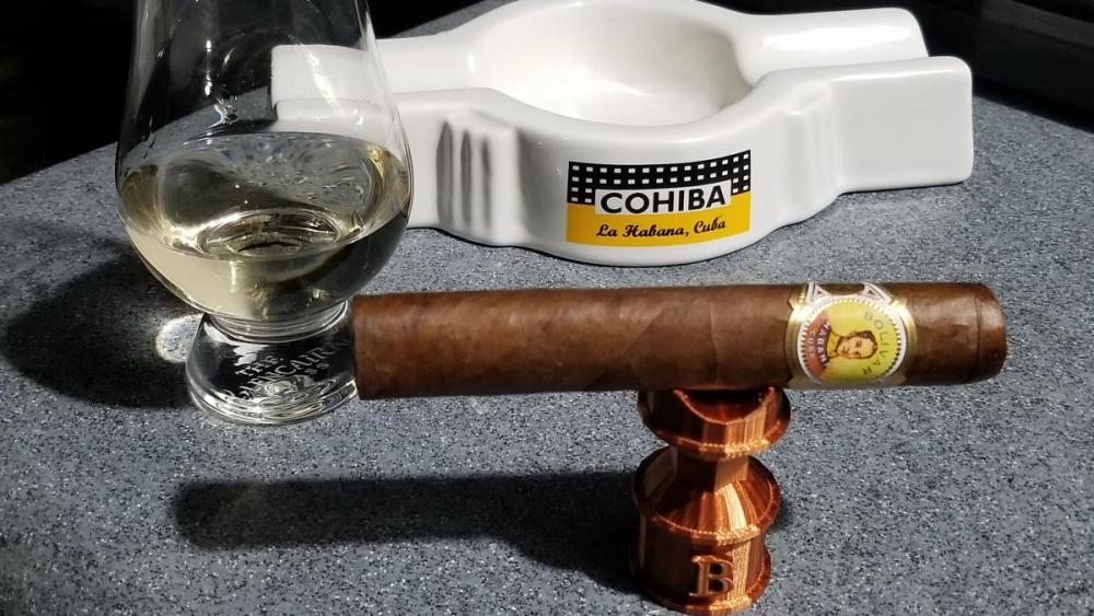 990984989_bolivarcorona01.thumb.jpg.504d033710a10cc47d80f546e99a9249.jpg