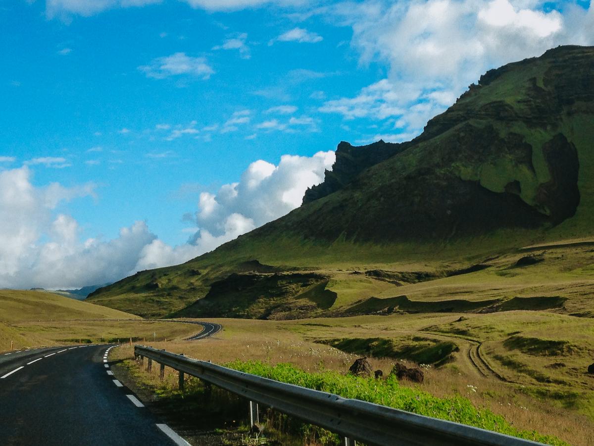 Iceland.jpg.3e19e429c14788a2be49c29adb98db64.jpg