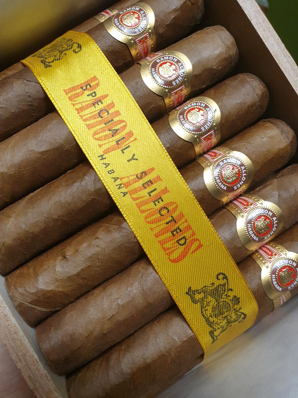 Ramon Allones Specially Select 50.jpg