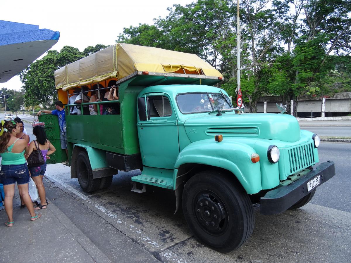 Cuba_Ford_Camion_2014.jpg.22a1e034556358dd70ac182e382b793d.jpg