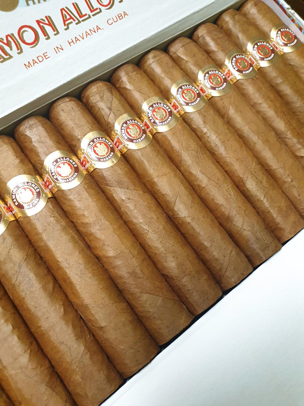 Ramon Allones Specally Selected Light PSP.jpg