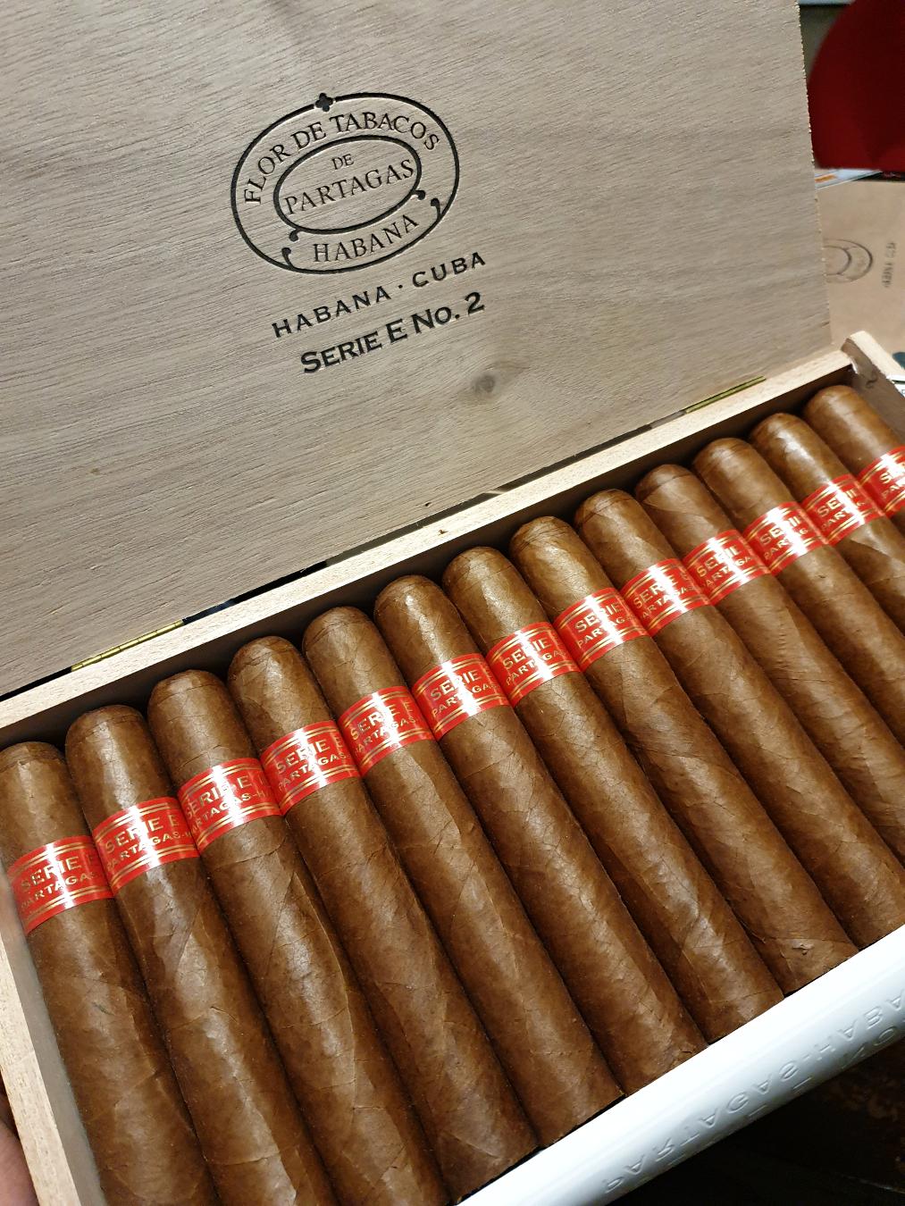 Partagas Serie E Number 2 HQ NOV 20.jpg