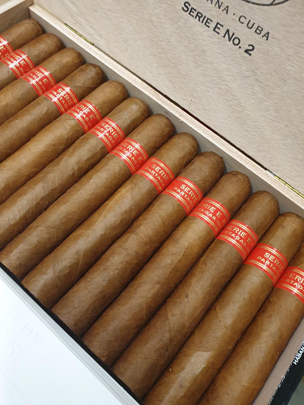 partagas Serie E Number 2 MAR CL DEC 20.jpg