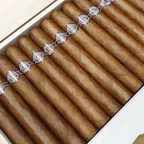 Montecristo Double Edmundo PSP MAR 21.jpg
