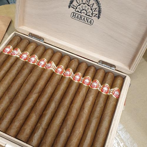 H. Upmann Sir Winston CL MAR 21.jpg