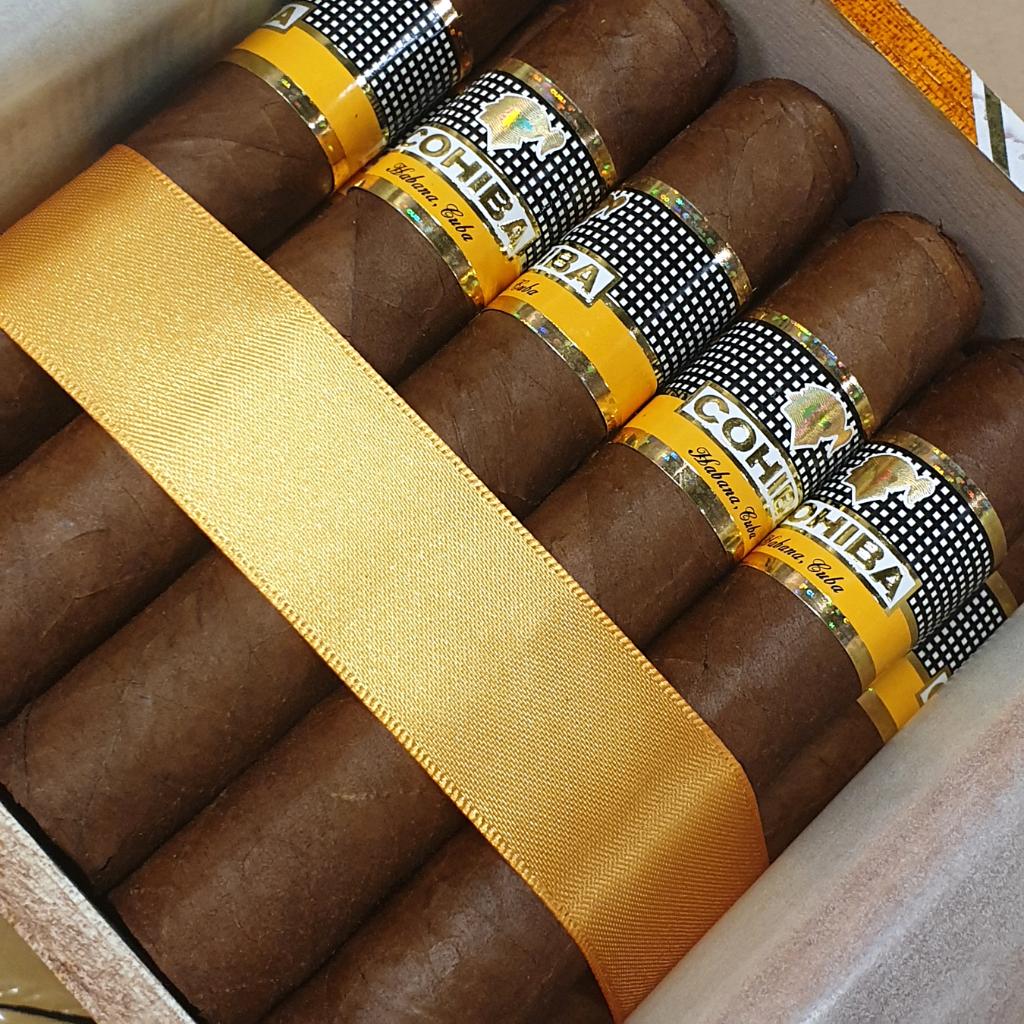 Cohiba Robusto MAY 21 .jpg