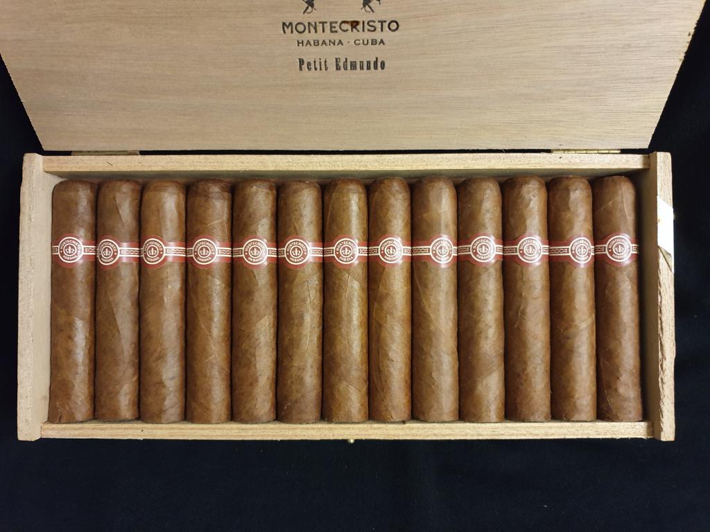 Montecristo Petit Edmundo Aged A.jpg